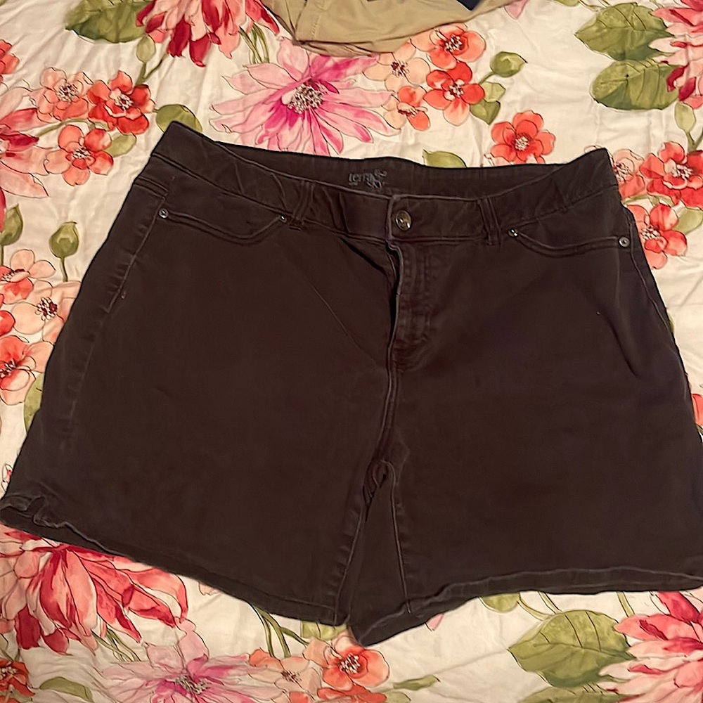 Black jean shorts